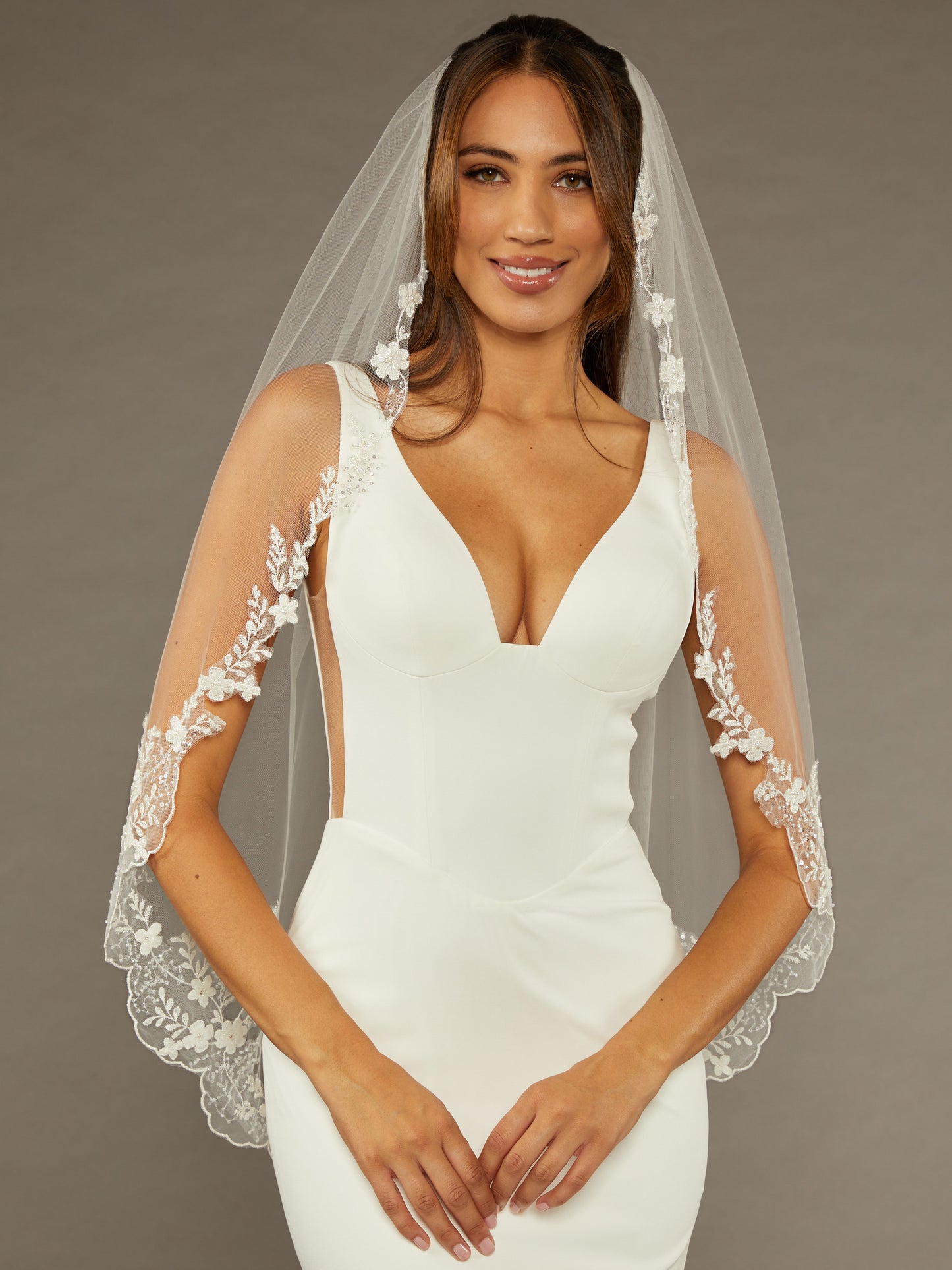 V2499WRC Royal Cathedral Bridal Veil