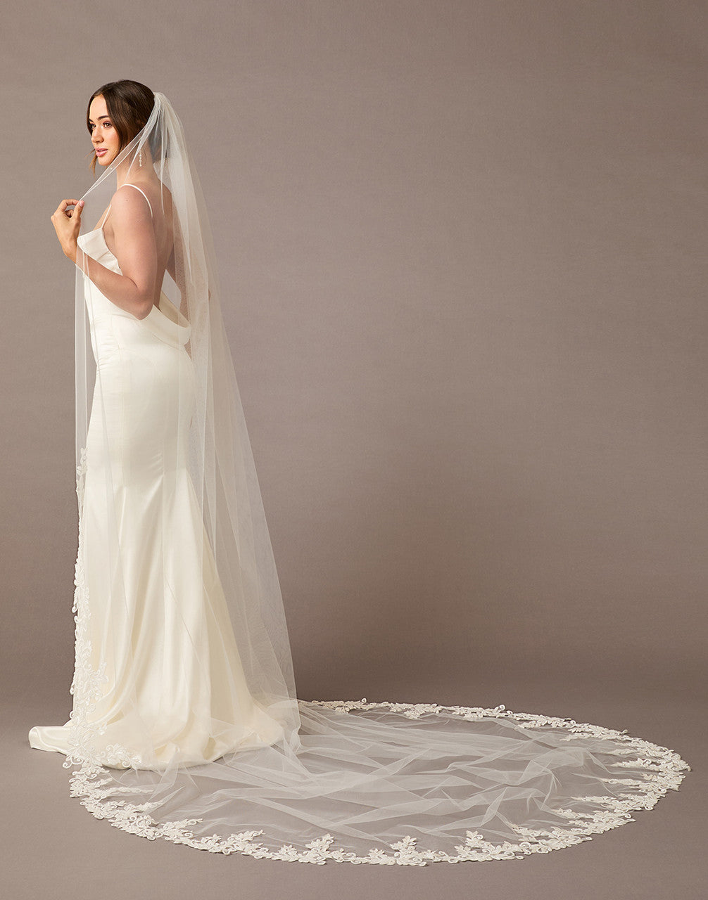 Royal Cathedral Bridal Veil V2597RC