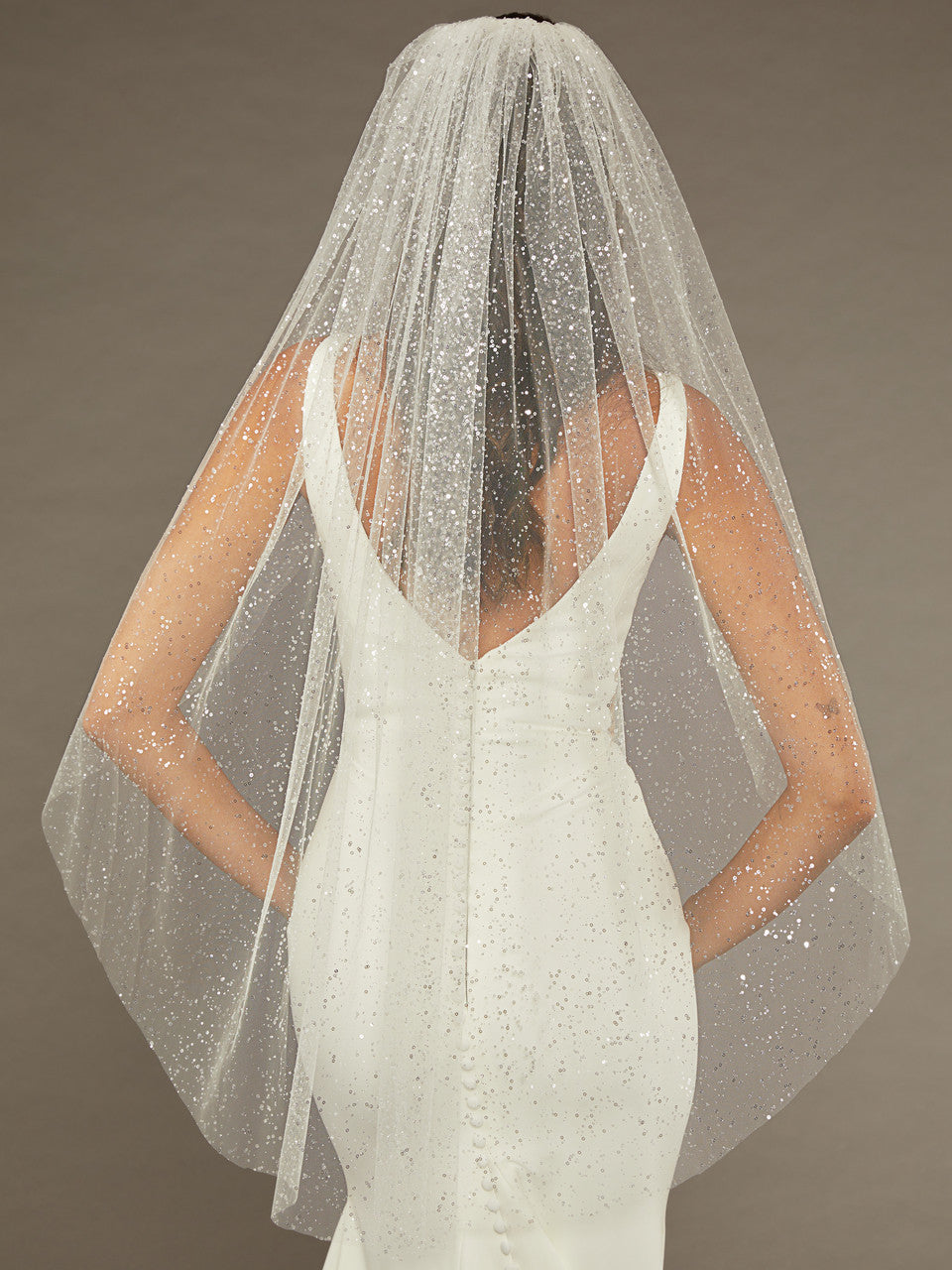 V2489SF Bridal Veil