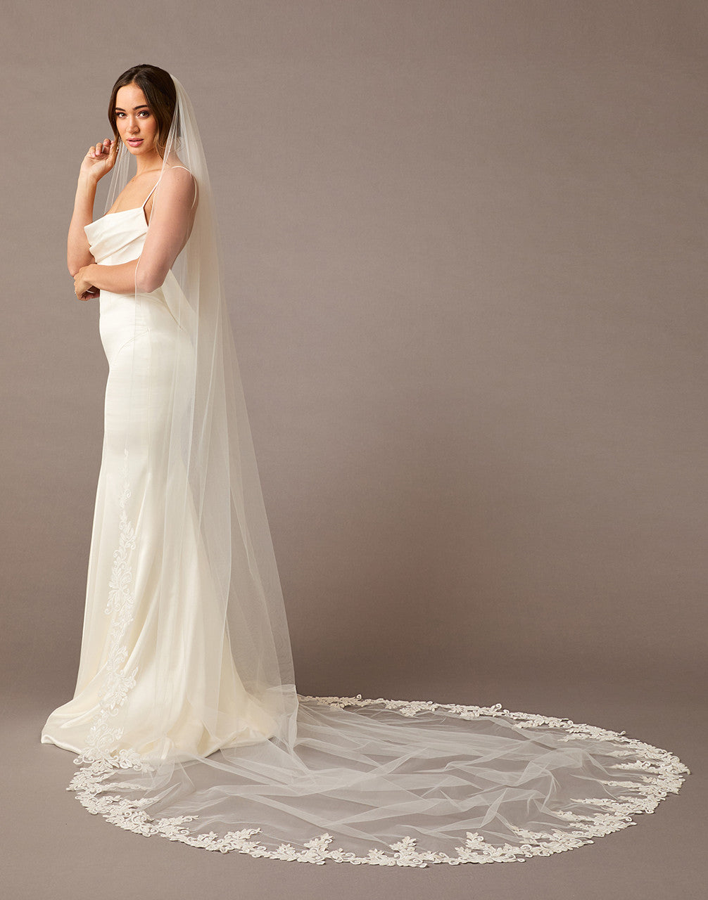 Royal Cathedral Bridal Veil V2597RC