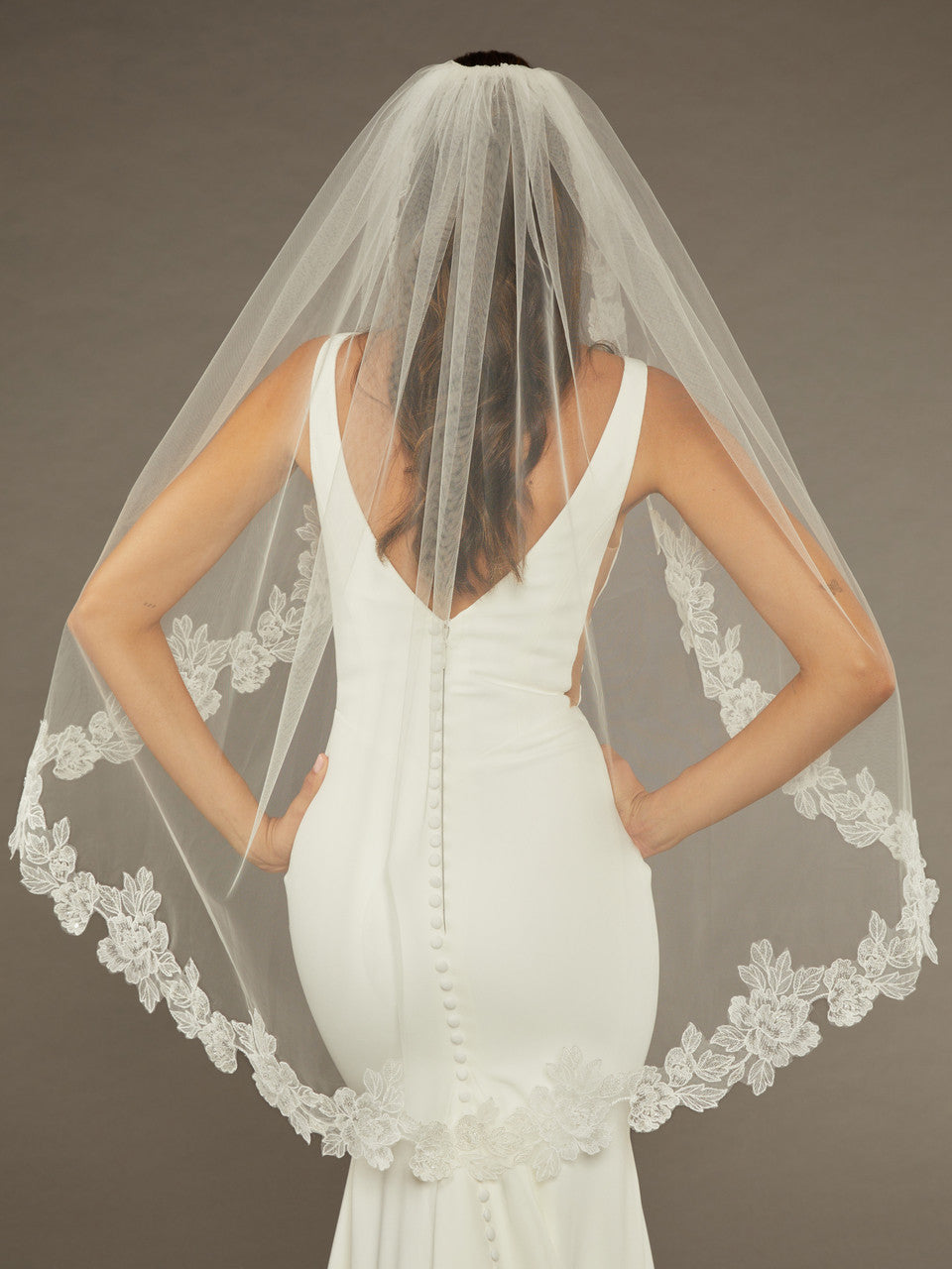 V2497SF Bridal Veil