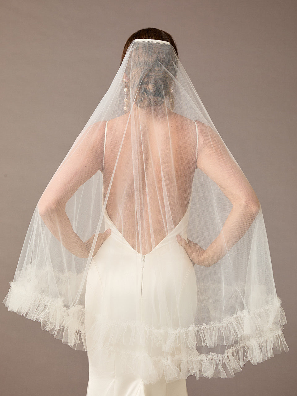 Bridal Veil V2579F