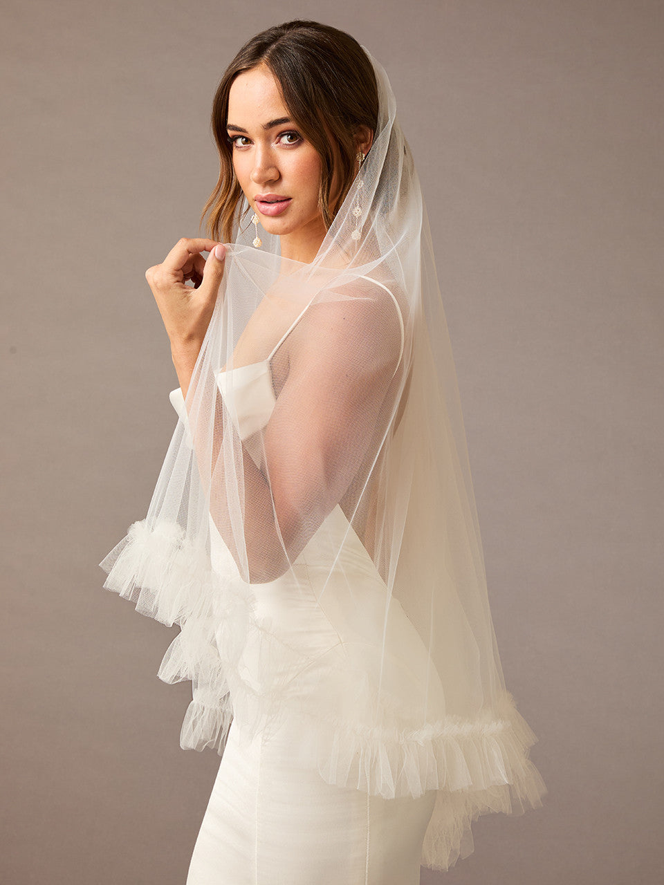 Bridal Veil V2579F