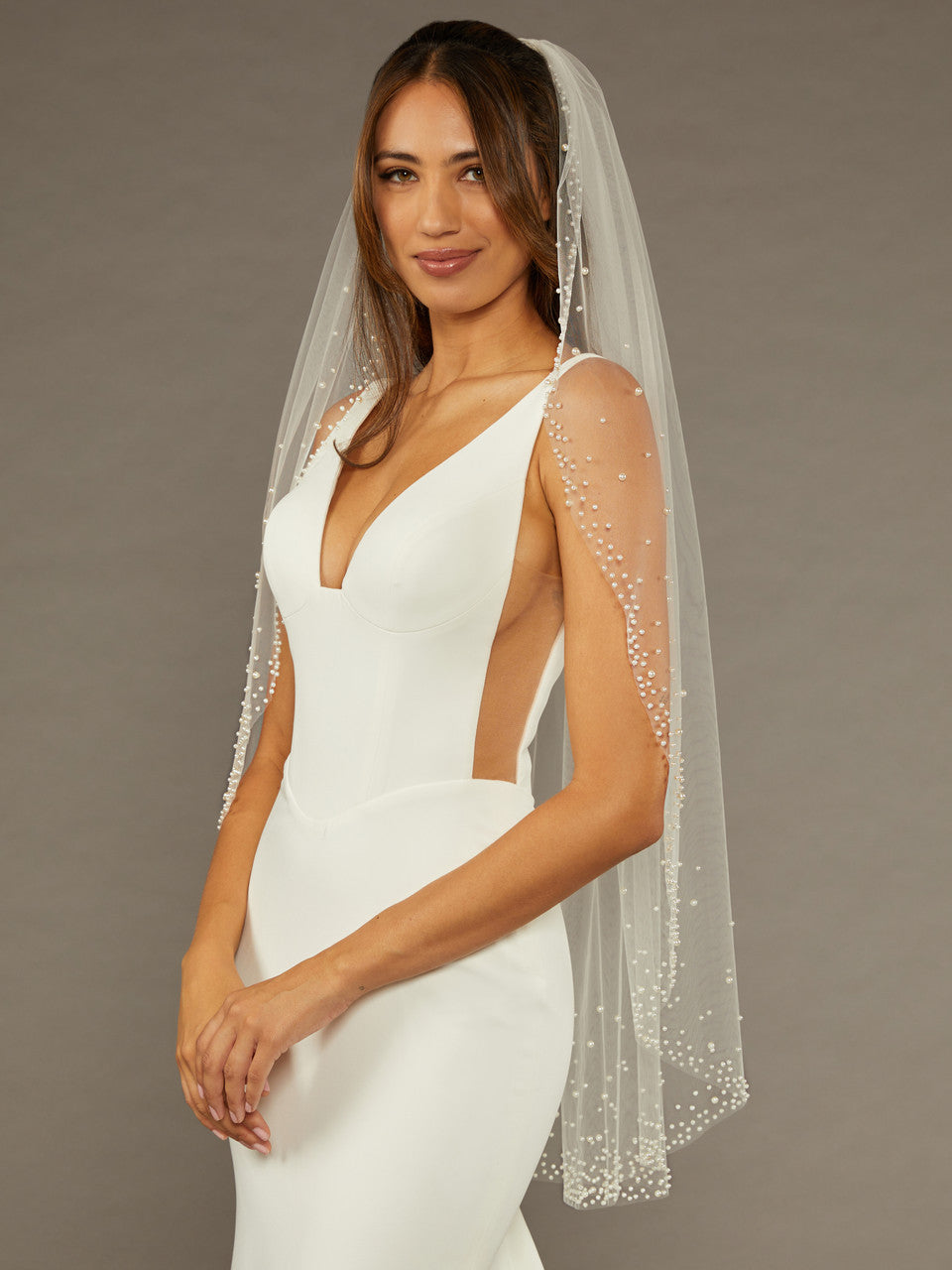 V2487SF Bridal Veil
