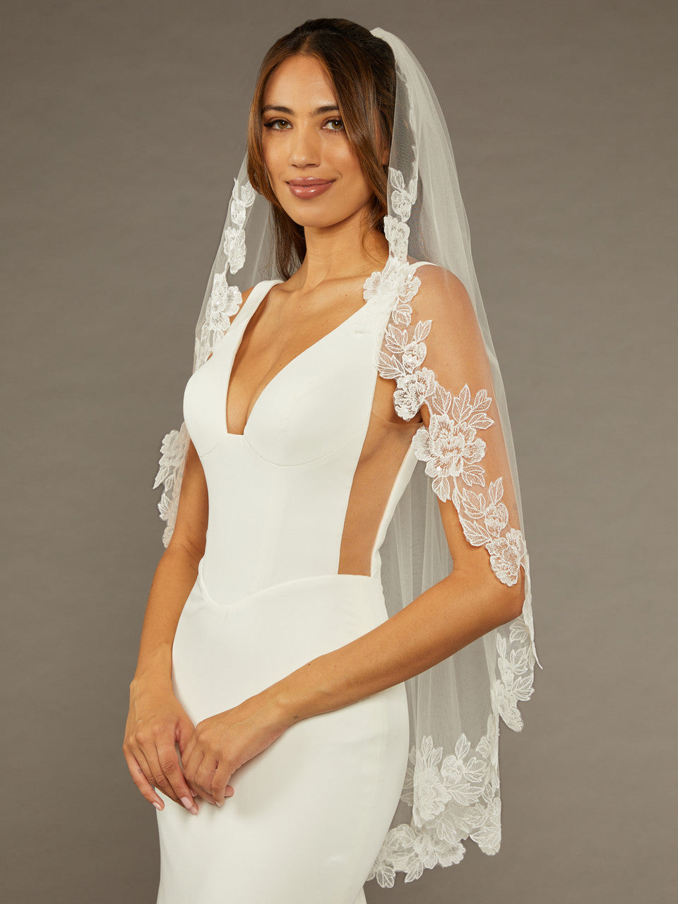 V2497SF Bridal Veil