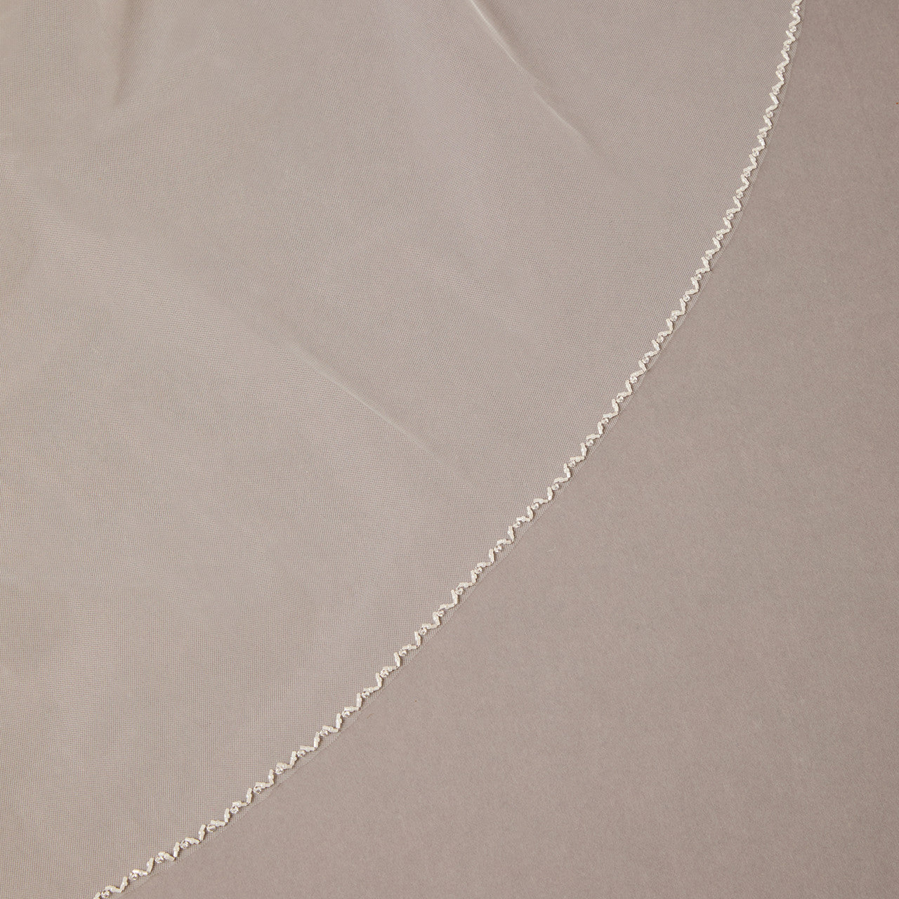 Cathedral Bridal Veil V2583C