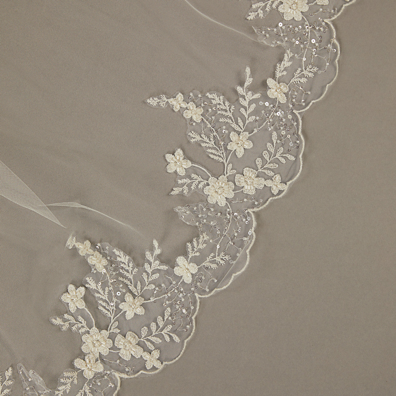 V2499SF Bridal Veil