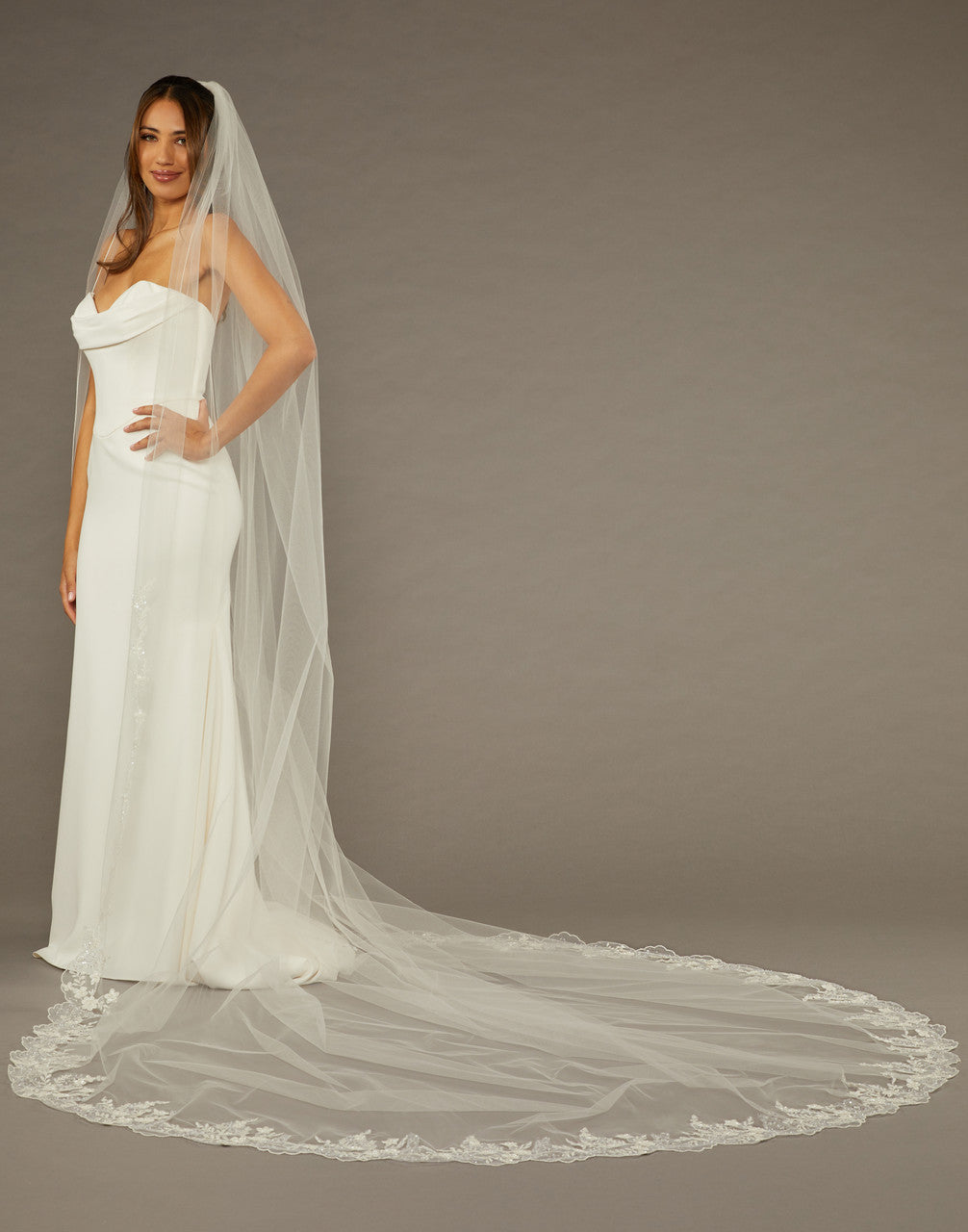 V2499WRC Royal Cathedral Bridal Veil
