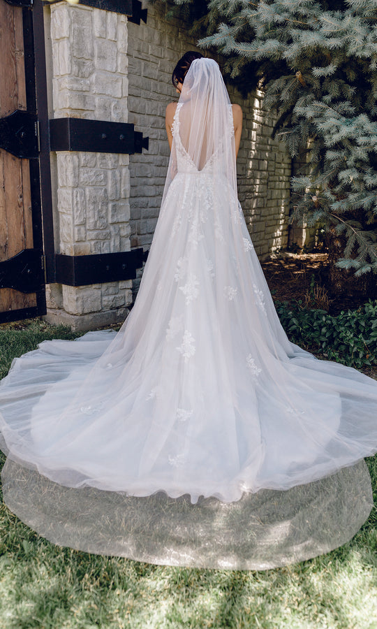 Cathedral Veil V2085C