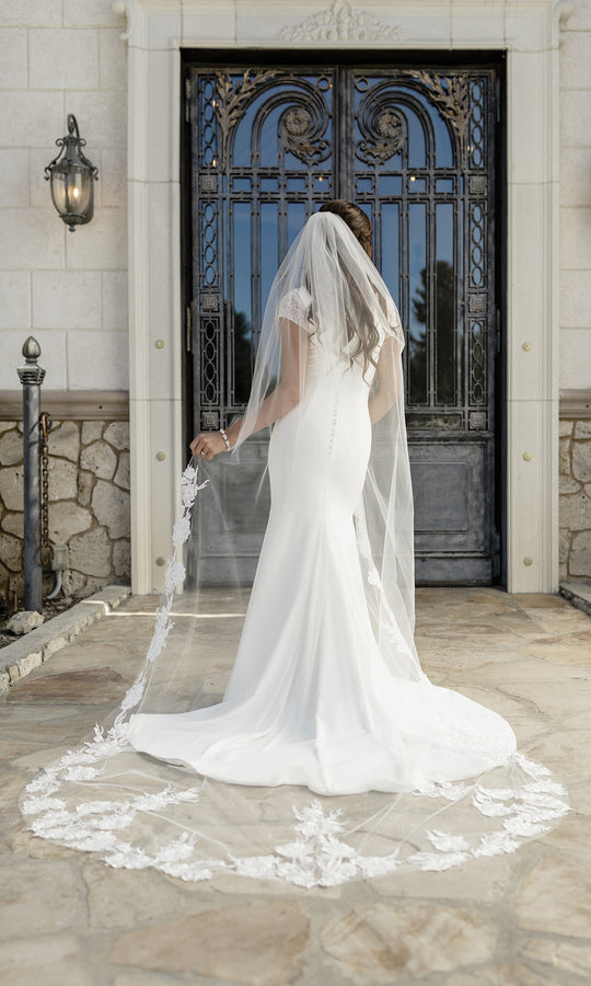 Cathedral Veil V2098C