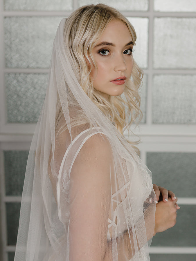 V2103SF Single Tier Veil