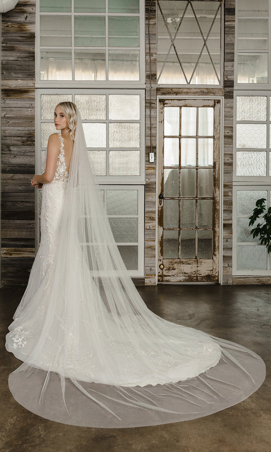V2103WC Wide Cathedral Veil