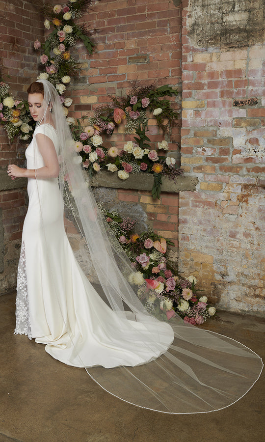 Cathedral Bridal Veil V2104C