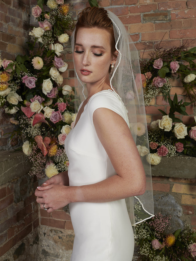 Bridal Veil V2104SF