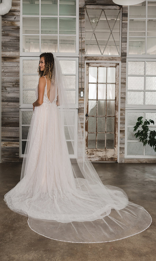 V2190C Cathedral Veil