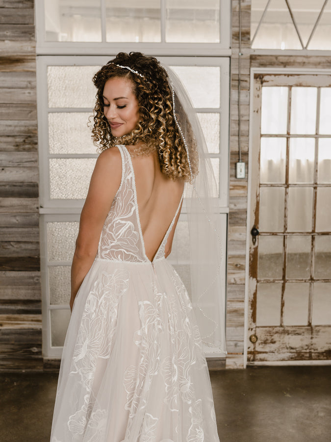 V2190SF Single Tier Veil