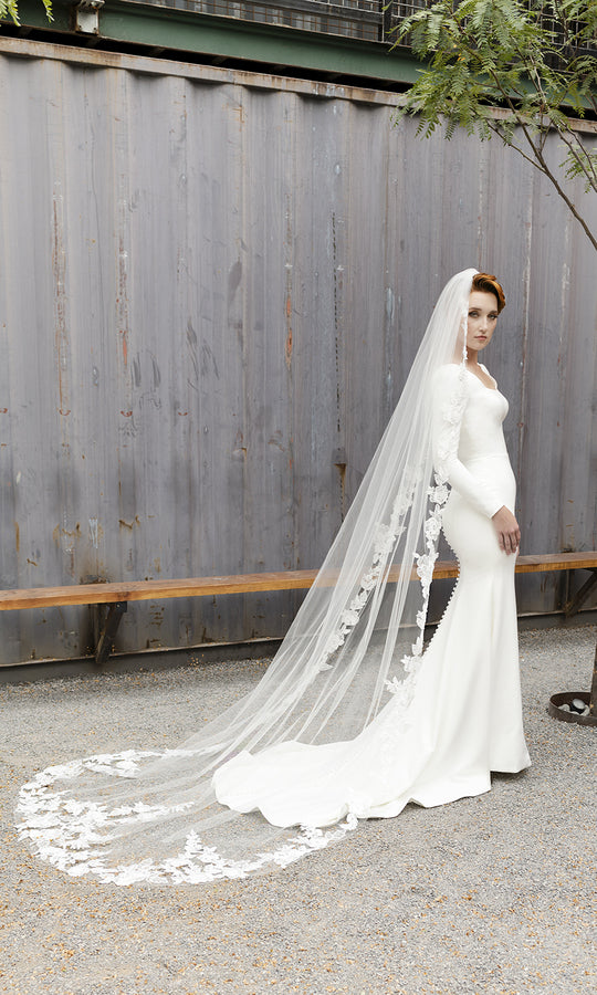 Cathedral Bridal Veil V2289C