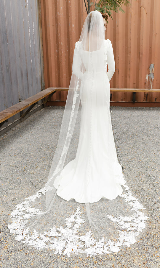 Cathedral Bridal Veil V2289C