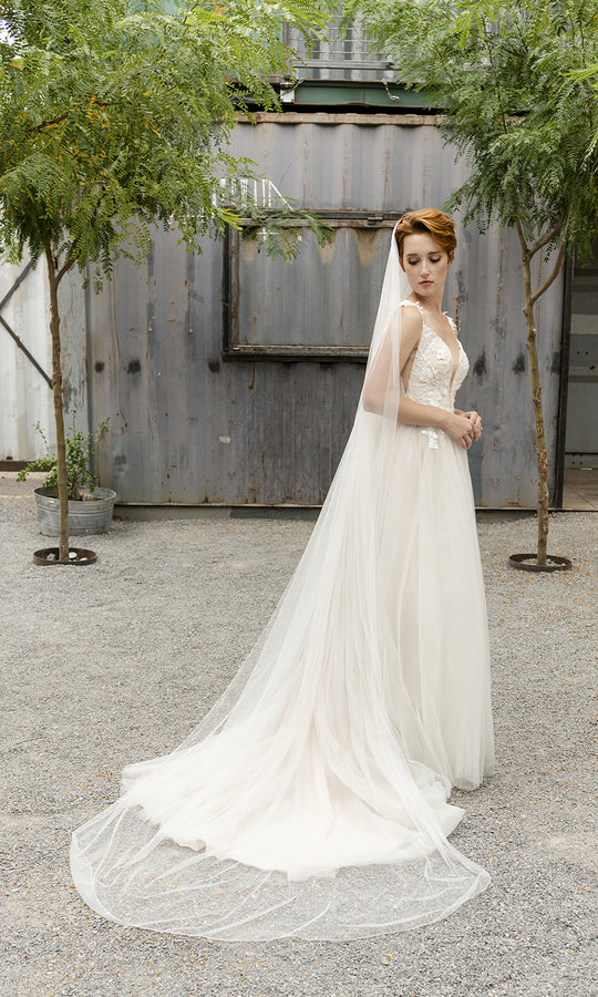 Cathedral Bridal Veil V2292C