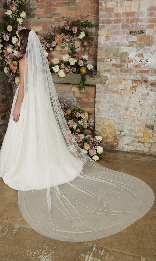 Cathedral Bridal Veil V2293C