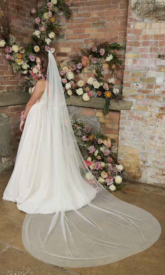 Cathedral Bridal Veil V2293C