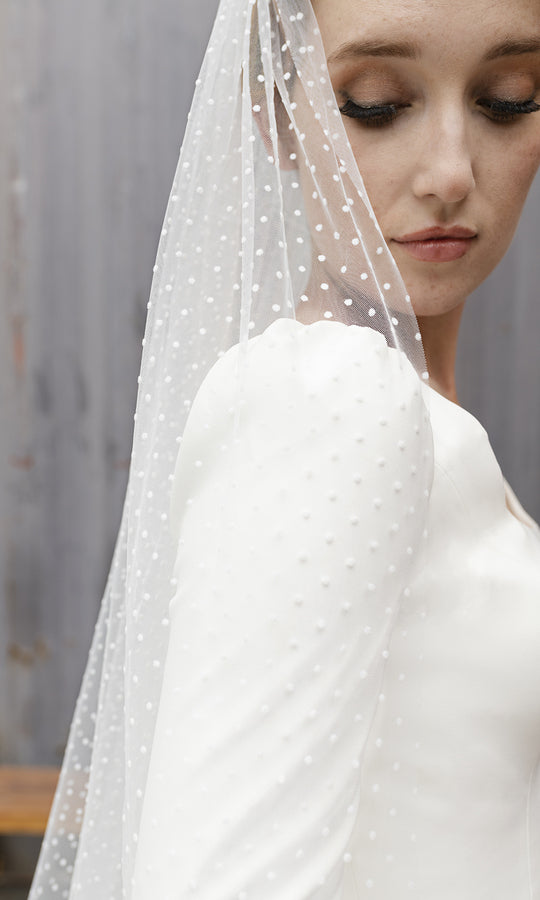 Cathedral Bridal Veil V2296C