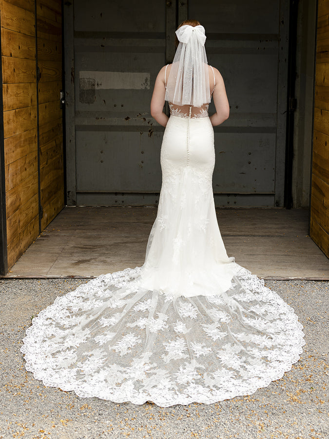 Bridal Veil V2297SF