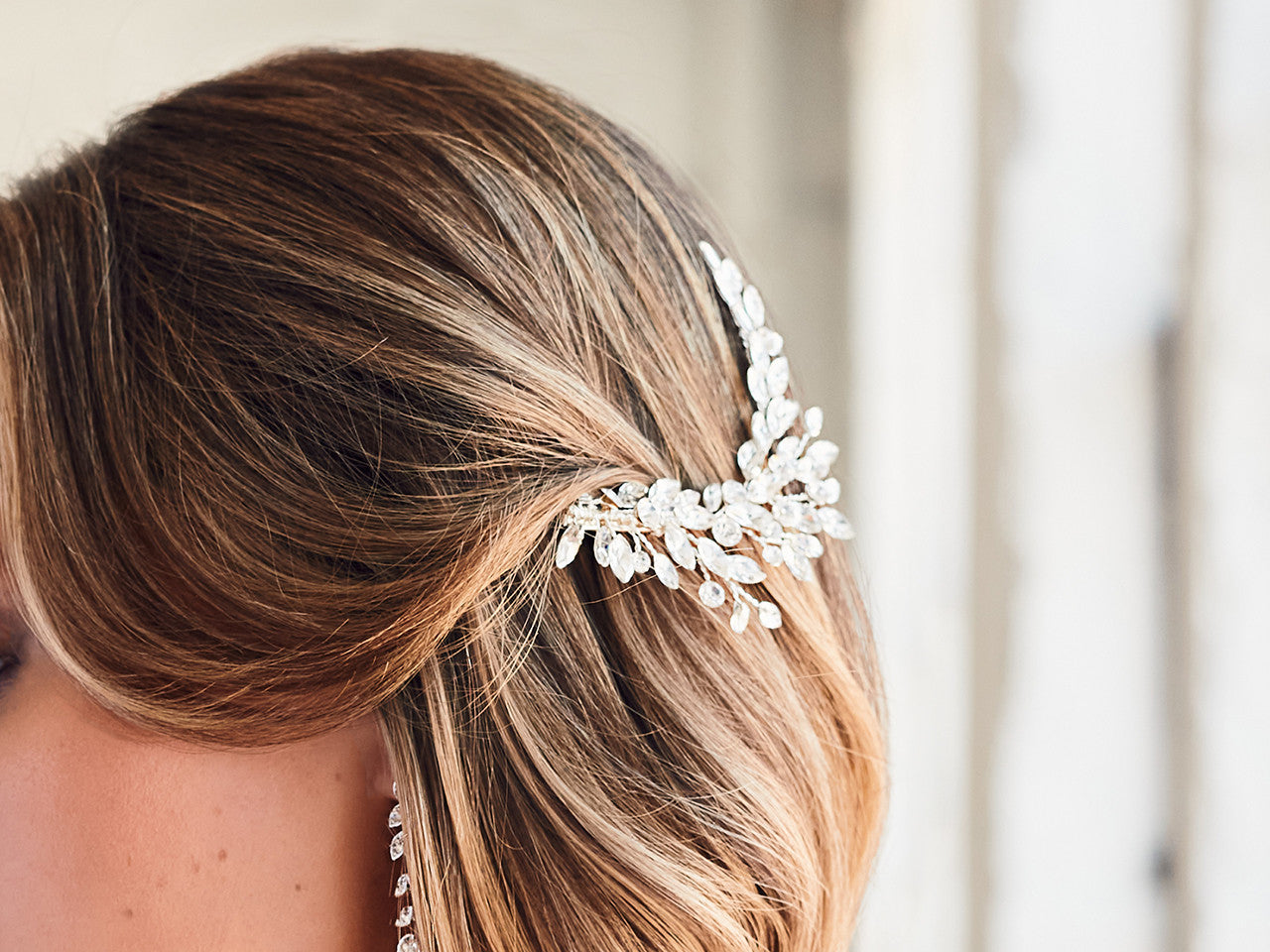 HC2325 Bridal Hair Comb