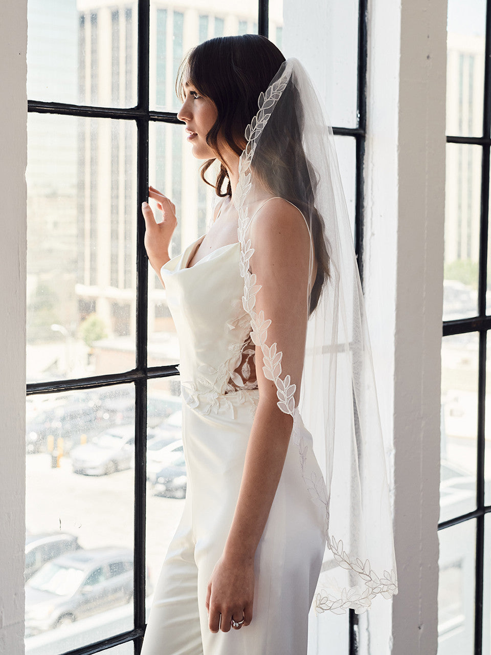 V2383SF Single Tier Bridal Veil