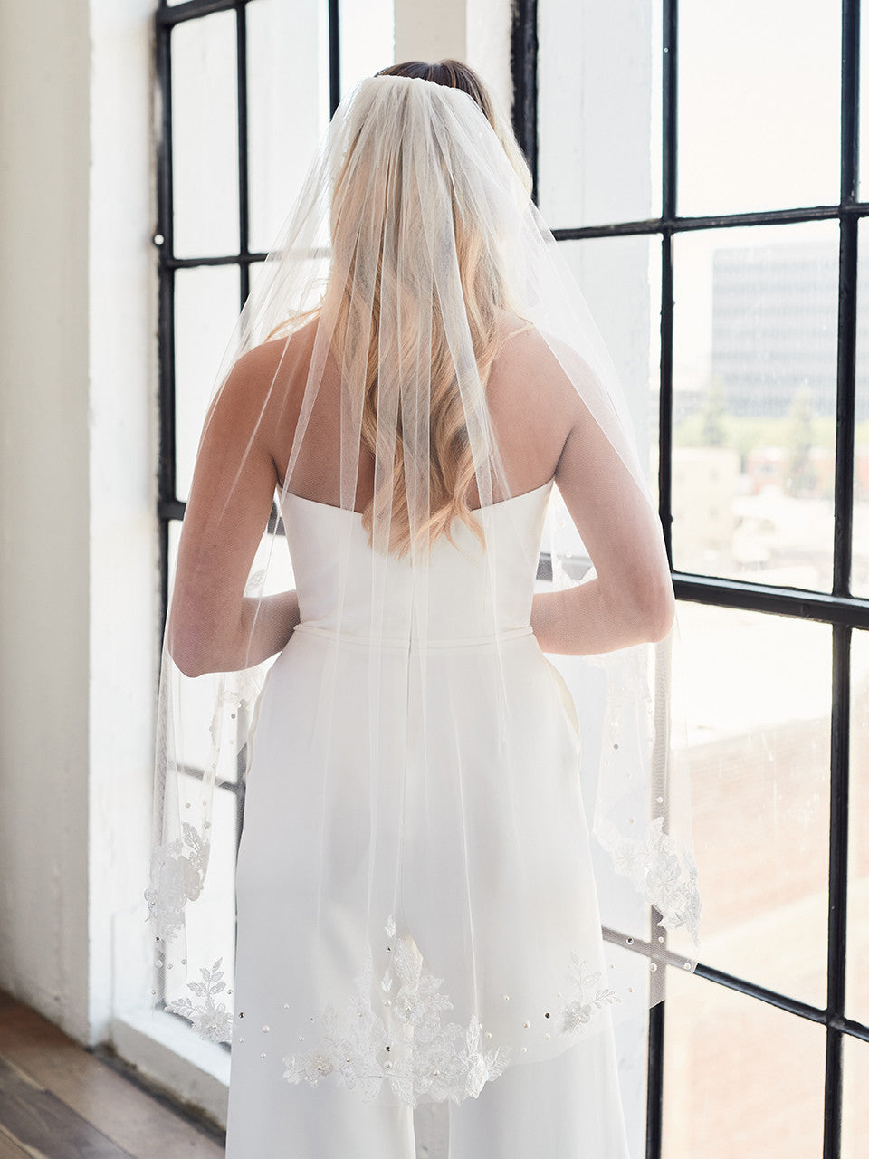 V2387SF Single Tier Bridal Veil