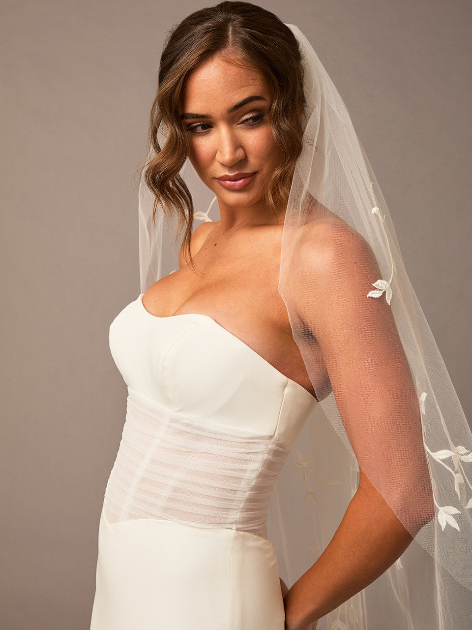 Single Fingertip Bridal Veil | V2680SF