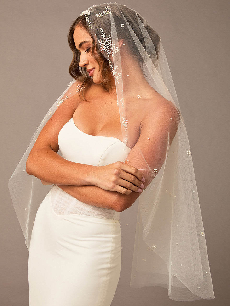Single Fingertip Mantilla Bridal Veil | V2678SF-M