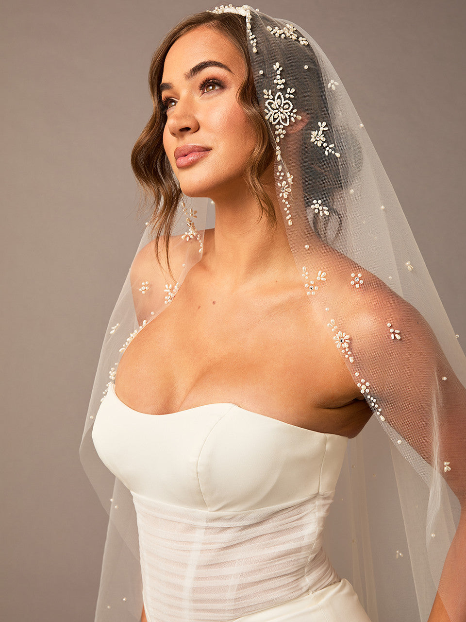 Single Fingertip Mantilla Bridal Veil | V2678SF-M