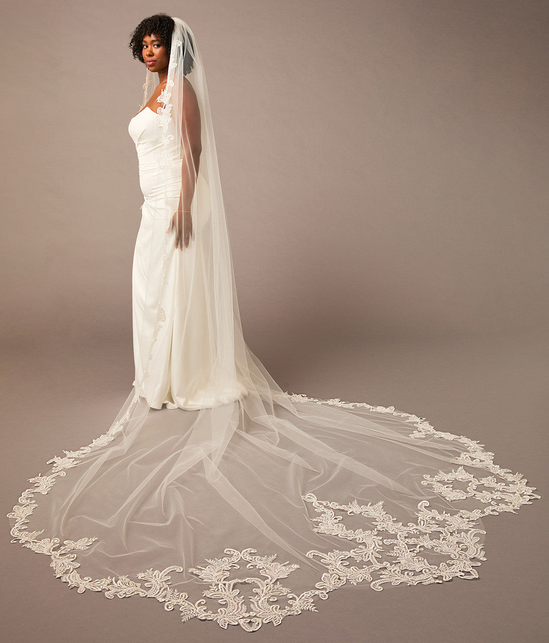 Wide Royal Cathedral Bridal Veil | V2686WRC