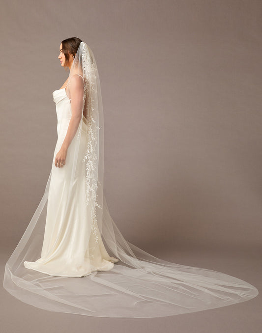 Royal Cathedral Bridal Veil  V2589RC