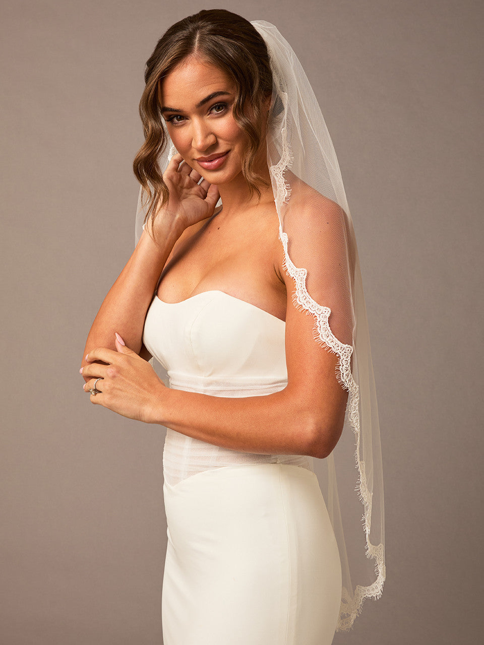 Single Fingertip Bridal Veil | V2690SF