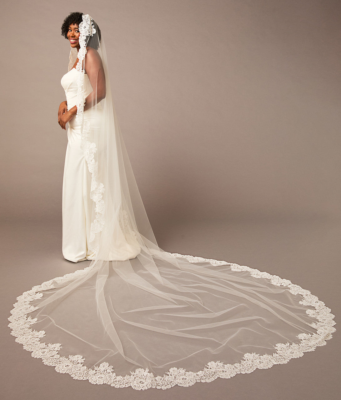 Royal Cathedral Mantilla Bridal Veil | V2693RC-M