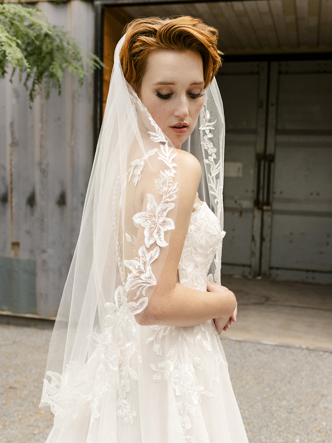 Bridal Veil V2288SF