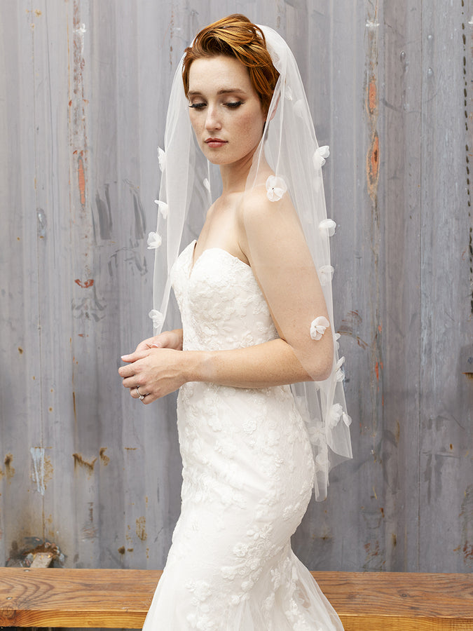 Bridal Veil V2290SF