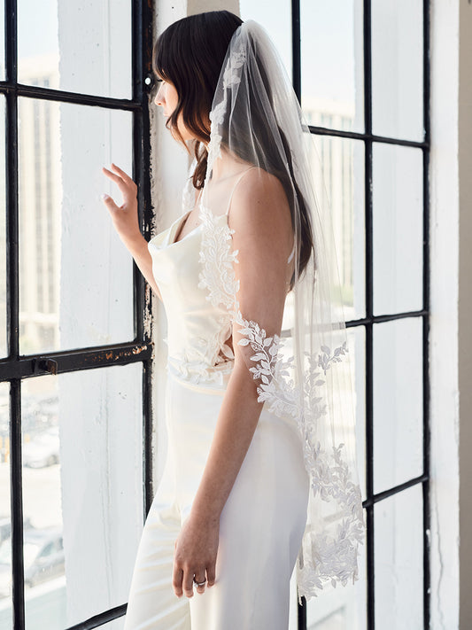 V2390SF Single Tier Bridal Veil